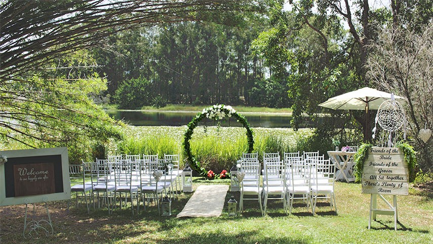 Circular ring of love arbor