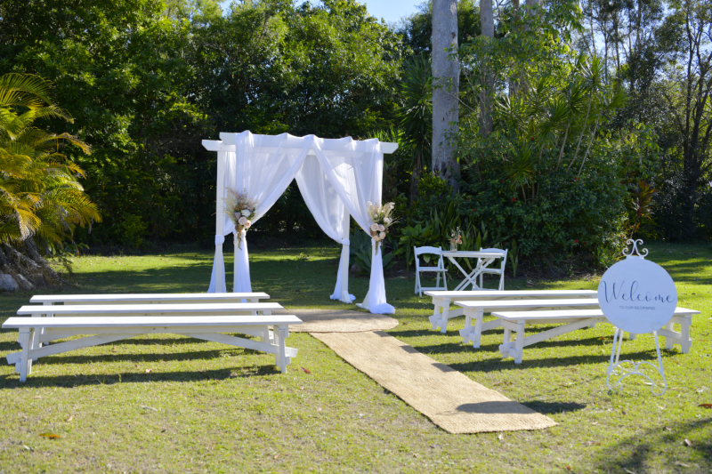 super simple elopements at noosa 